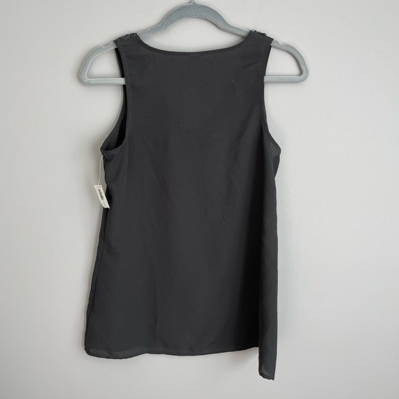 Old Navy Grey Sequin Sleeveless Blouse - Picture 2 of 3